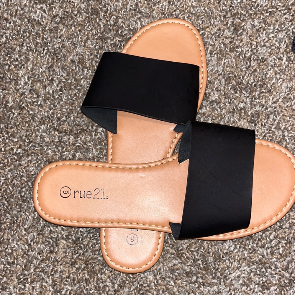 Size 6 Sandals!